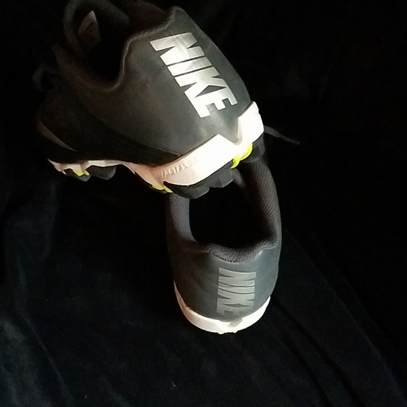 Cleats - Picture 2 of 4